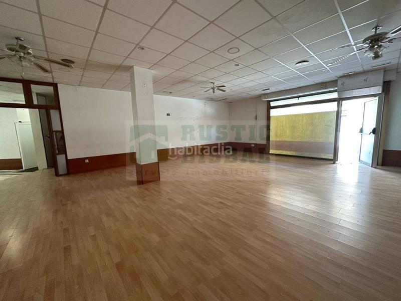 Foto 721235bd-0d3f-46c2-90d8-faf21f56f8bc. Lloguer local comercial a Bisbal d´Empordà (La)