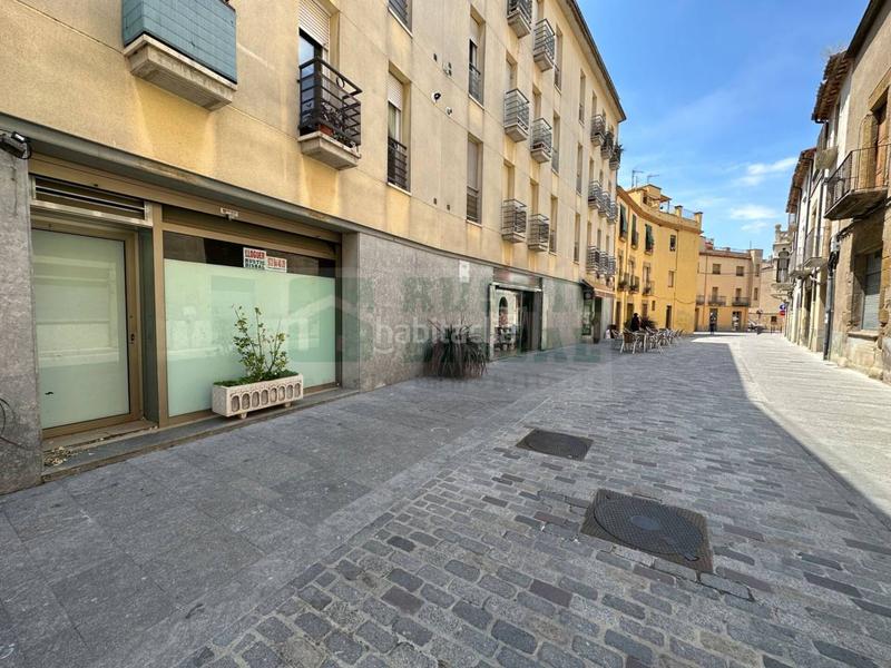 Foto d6ef08ea-1d90-42b7-851d-d6114683b35d. Lloguer local comercial a Bisbal d´Empordà (La)