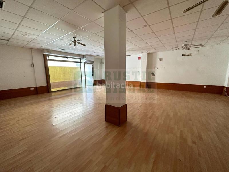 Foto fd6fb1b4-e554-4a08-aedd-0e4946fe54c0. Lloguer local comercial a Bisbal d´Empordà (La)