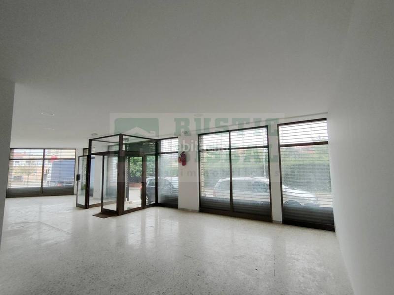 Foto 3d1aa977-98dd-427b-b0fd-1764da457ea8. Location local commercial dans Bisbal d´Empordà (La)