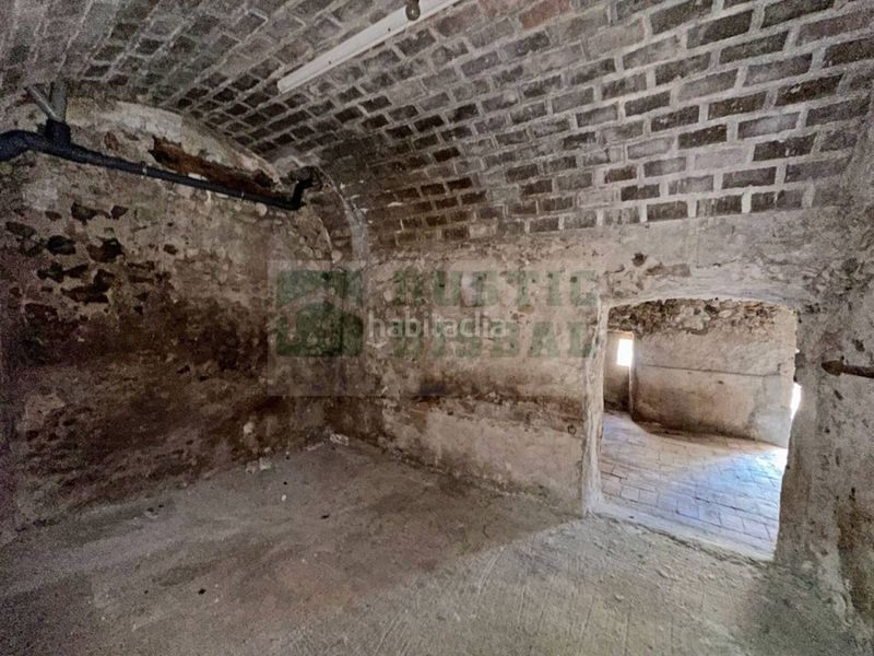 Foto 109b67e0-57a8-45b2-a355-4aa3785c8891. Masia amb aparcament a Bàscara