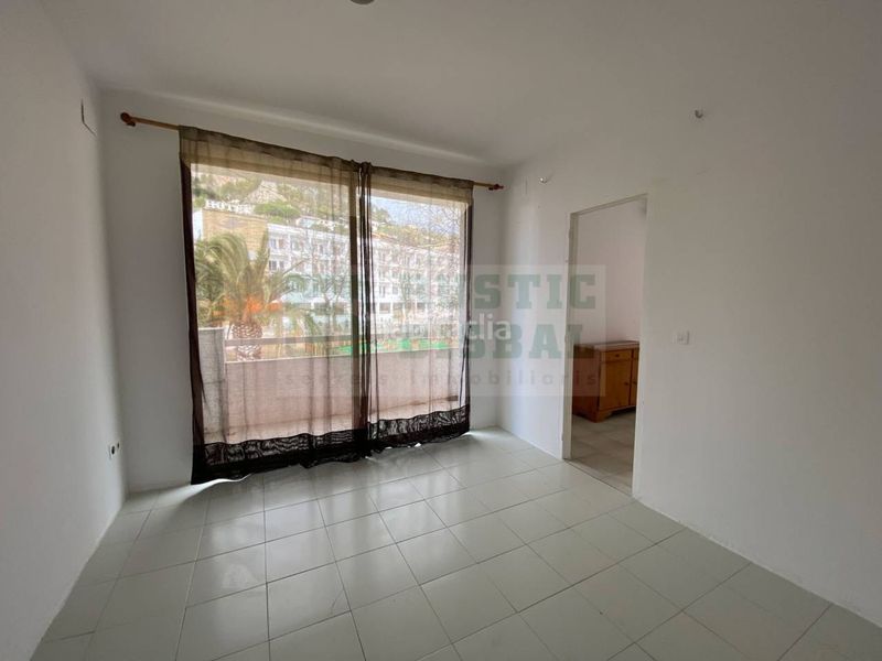 Foto 71982ac7-fbc1-4111-816c-d074b8a6eb33. Local comercial  con vivienda situado en l en venta o alquiler una oportunidad de inversión en Estartit