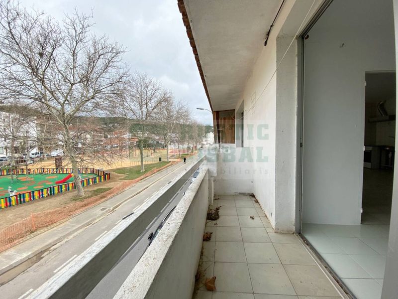 Foto 9b5e8400-29e9-4bfd-aae1-c9da7f110690. Local comercial  con vivienda situado en l en venta o alquiler una oportunidad de inversión en Estartit