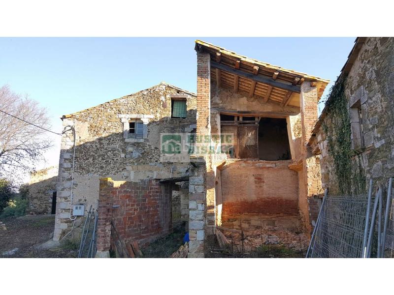 Foto db7fee22-9a4d-41fa-ac52-0d2cbad125ac. Casale in Domeny Girona