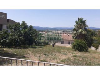 Wohngrundstück  Calle montserrat. Parcela en venta en urbanización cercana a la bisbal dempordà