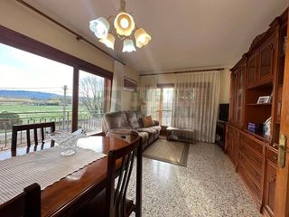 House  Calle terrissers. En venta espaciosa casa esquinera con doble parcela en la bisbal