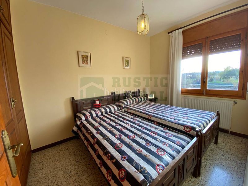 Foto 7c389e87-b8d7-41cf-b7ec-dacd1edd6968. Casa amb calefacció aparcament a Bisbal d´Empordà (La)