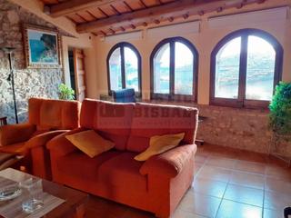 Miete Bauernhof in Corçà. Casa de pueblo en alquiler de julio a septiembre situada en el m