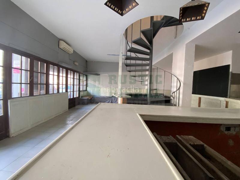 Foto 5985d6ef-1d2e-4825-abd5-262ae5a4e629. Lloguer local comercial a l´Estartit poble Estartit