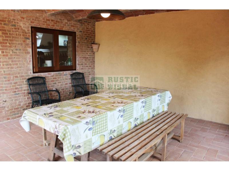 Foto 222bc701-e811-4e2a-8d84-ad2b4594c3f9. Affitto casale con riscaldamento piscina in Flaçà