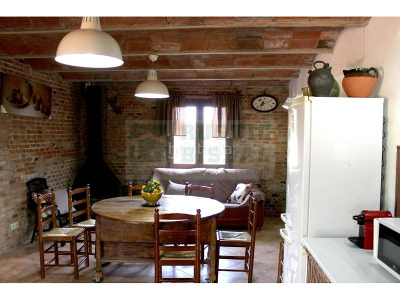 Foto d3cb449c-631e-4016-9ab1-556cd636cc5a. Rent country house with heating pool in Flaçà