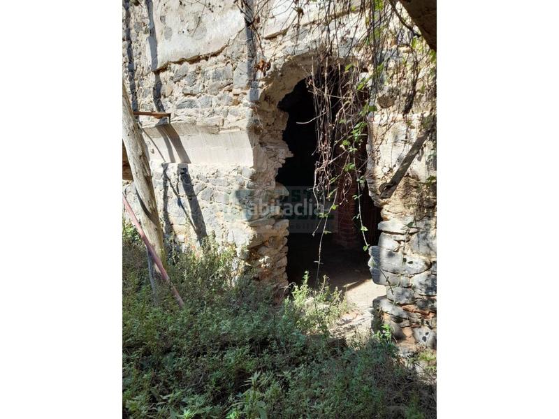 Foto 3cf634cb-4df6-486e-b11a-89c79bd5c50c. Masia amb aparcament a Rupià