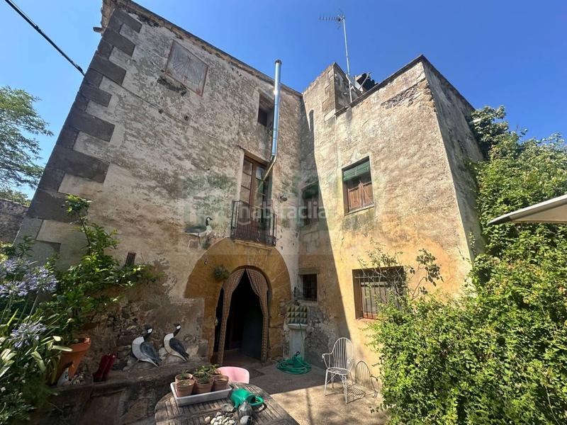 Foto 407bfe6f-ee58-4af3-b7d4-2a1ebf690e4a. Masia amb aparcament a Rupià