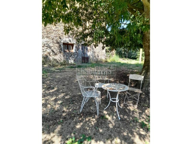 Foto ab5a16a6-af07-46ac-865e-80b7b11e7df9. Masia amb aparcament a Rupià