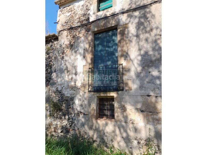 Foto e919767e-19b1-4f94-b01c-915163779d76. Masia amb aparcament a Rupià