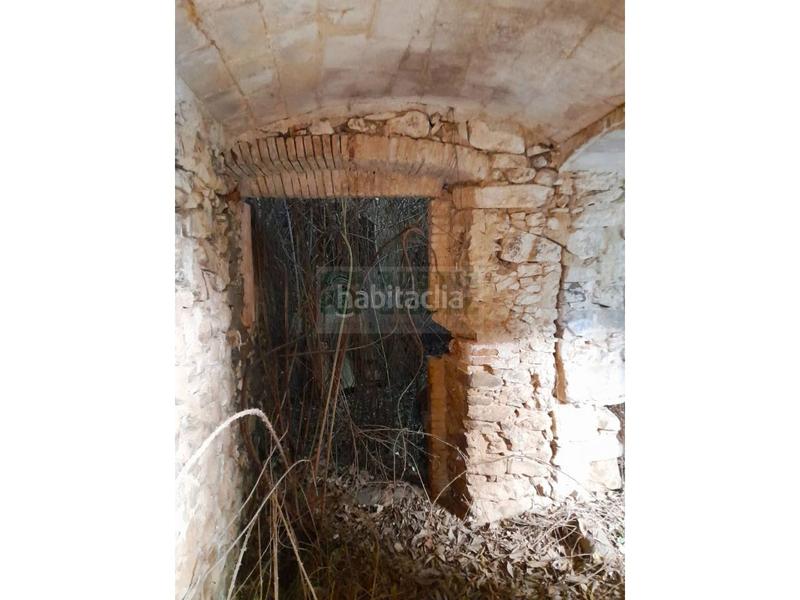 Foto ebb0aaeb-ab47-4369-b430-1441d83fbb73. Masia amb aparcament a Rupià