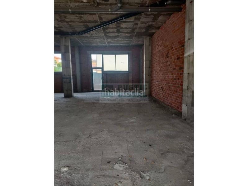 Foto 9aa7127d-9535-49cf-a8f4-ed0bcf972f3a. Rent business premise in Bisbal d´Empordà (La)