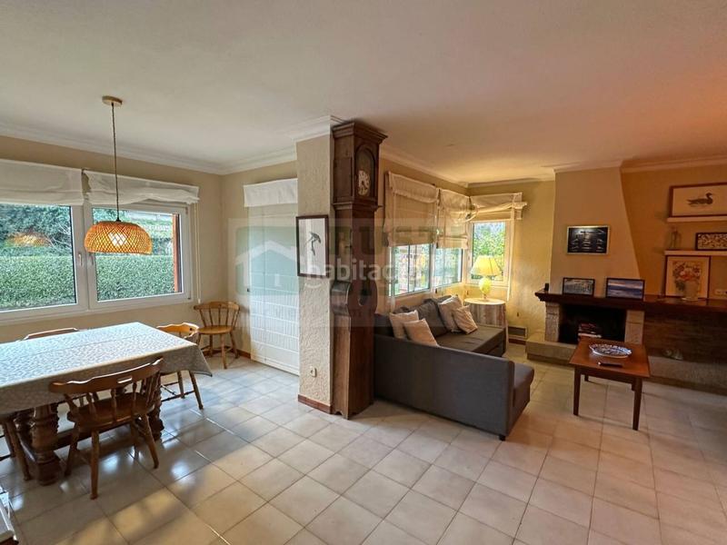 Foto f426ec04-133a-45eb-ba14-c8cae8f616d6. Location maison avec chauffage parking piscine dans Begur