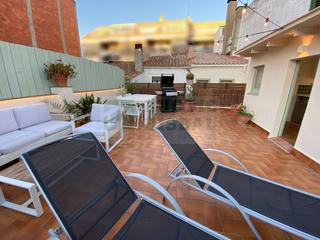 Lloguer Casa a Platja Gran. En alquiler de segunda residencia, encantadora casa con amplia t