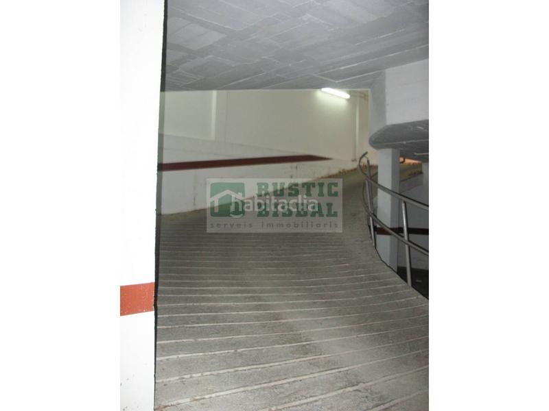 Foto 26bb2df9-c384-467b-ad40-fc266a755a7d. Affitto posto auto in Bisbal d´Empordà (La)