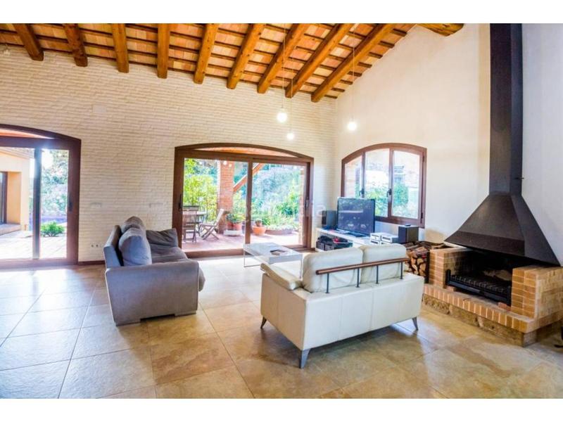 Foto 6cc160d9-0f39-4ea7-b6e8-b4d0aeb87ebf. Bauernhof mit heizung parking pool in Mont-ras