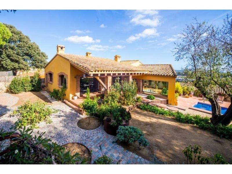 Foto a9890232-c497-49c2-ac04-06673fb0b15f. Bauernhof mit heizung parking pool in Mont-ras