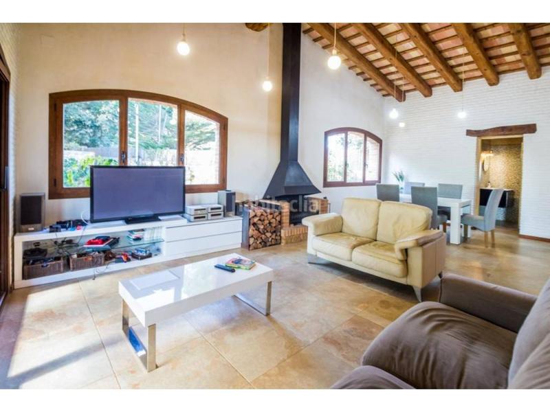 Foto e03453bc-485a-46d7-8398-a43e20a84537. Bauernhof mit heizung parking pool in Mont-ras