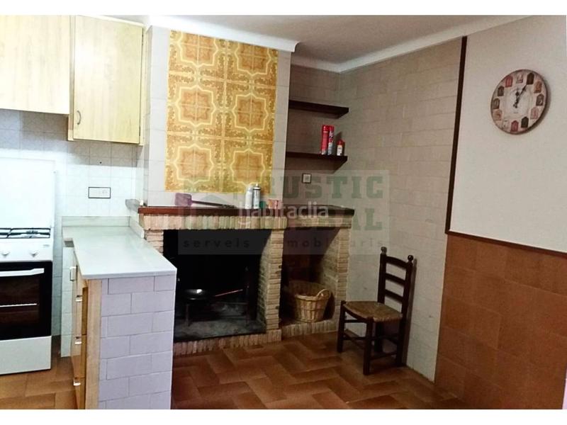 Foto d597cd8f-ccb2-4d1d-8b25-a72333e6cf11. Casale con riscaldamento parcheggio in Ultramort