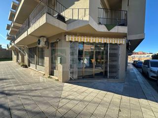 Local Comercial a Bisbal d´Empordà (La). Local comercial en alquiler y venta en la bisbal dempordà  175 m