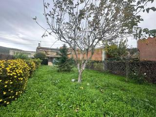 Masia a Del pi 10. Exclusiva en venta  casa con jardín y terraza en boadella  alt e