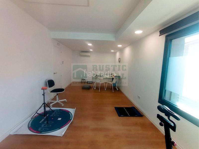 Foto dd371120-57f1-4cd3-a698-3efab6f03ed5. Location bureau avec chauffage dans Forallac