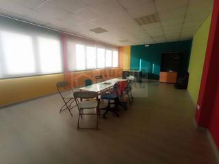Lloguer Local Comercial a Bisbal d´Empordà (La). Alquiler de local luminoso e insonorizado en el centro de la bis