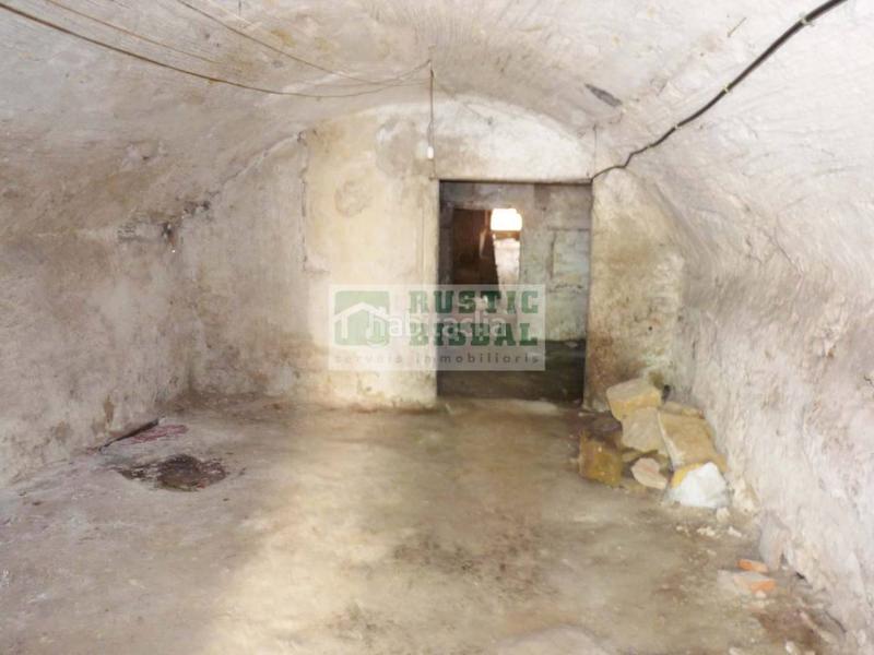 Foto 11950a7c-4761-43a4-a4ae-5cbd7d498768. Business premise in Bisbal d´Empordà (La)