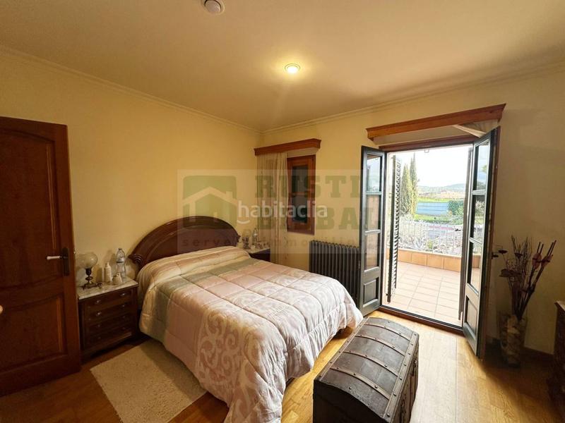 Foto 0aa9c044-4125-41ba-9280-5c6f5641ffc9. Masia amb calefacció aparcament a Forallac