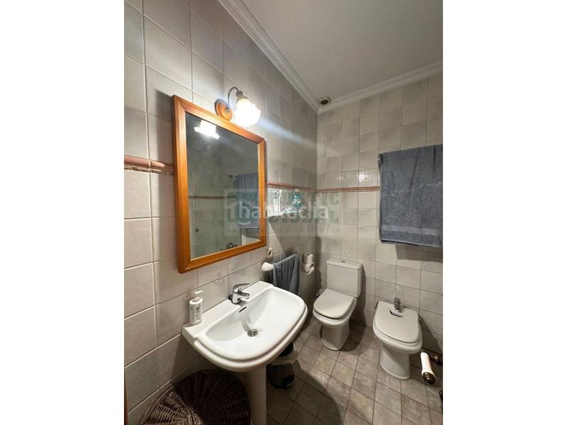 Foto 1d51bca1-510d-41b7-8014-5dfbbfd7e2f4. Masia amb calefacció aparcament a Forallac