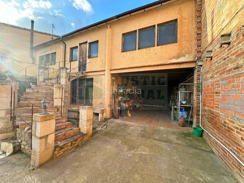 Foto 5e05d120-746f-464e-91f5-695e93916c60. Masia amb calefacció aparcament a Forallac