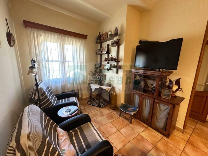 Foto 737deeea-c676-49f2-b79c-16a342f988b2. Masia amb calefacció aparcament a Forallac