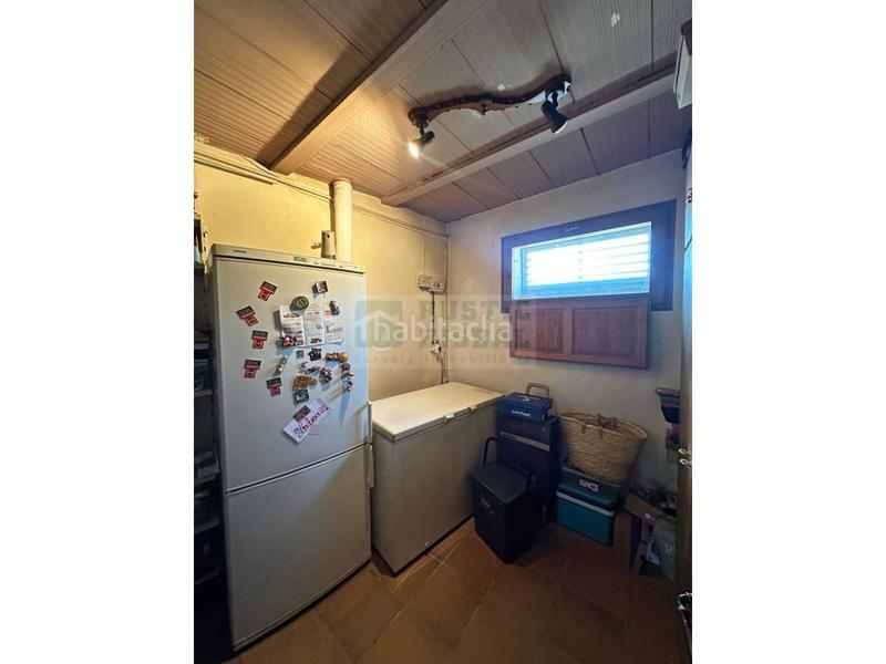 Foto cfb4d6b2-705c-425b-b7a6-fc3d94a021ad. Masia amb calefacció aparcament a Forallac