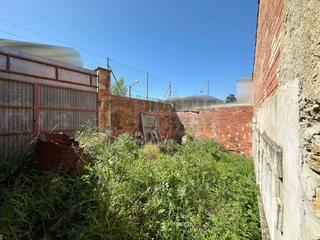 Mas à Bisbal d´Empordà (La). En exclusiva, venta de construcción rústica por rehabilitar como