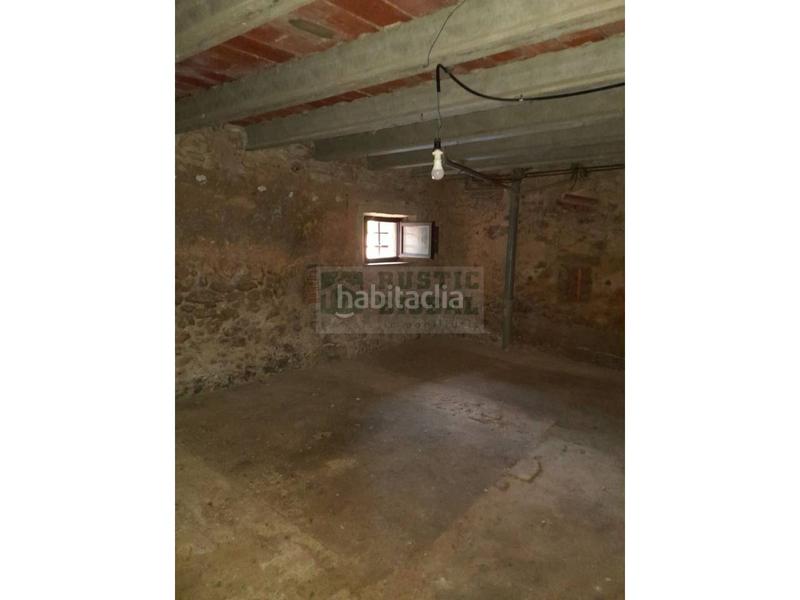 Foto 0ba19897-6e69-498a-86d1-c5342a3b3a5b. Masia amb calefacció aparcament a Vilopriu