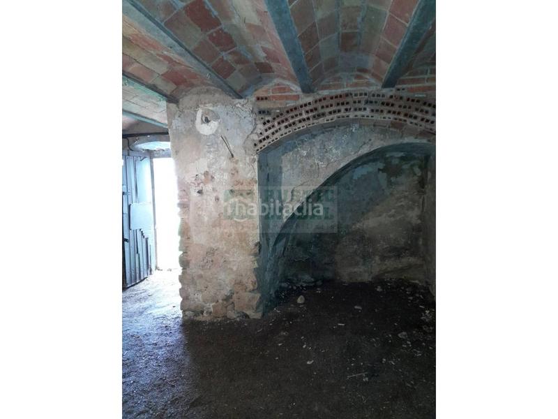 Foto 33dcecbe-e5b0-41db-a022-7caf223b116e. Masia amb calefacció aparcament a Vilopriu