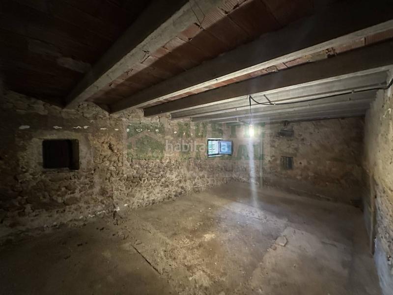 Foto 440d745e-d5a8-41b2-900d-77eb33c9f8eb. Masia amb calefacció aparcament a Vilopriu