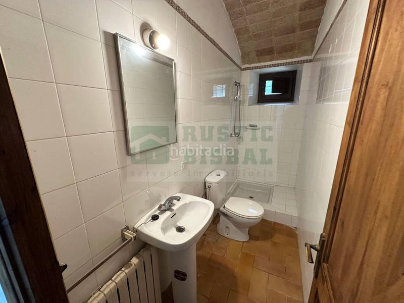 Foto 51086938-cde6-4f68-8140-33dadc6c2ed9. Masia amb calefacció aparcament a Vilopriu