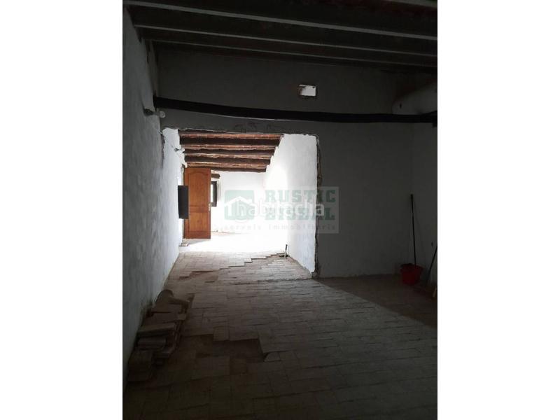 Foto 8ef0b9f3-f16a-4944-8a7d-64d0c650d4e0. Masia amb calefacció aparcament a Vilopriu