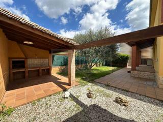 Casa a Crulles, Monells i Sant Sadurn de lHeura. Oportunidad en crulles en venta casa con jardn, porches y gara