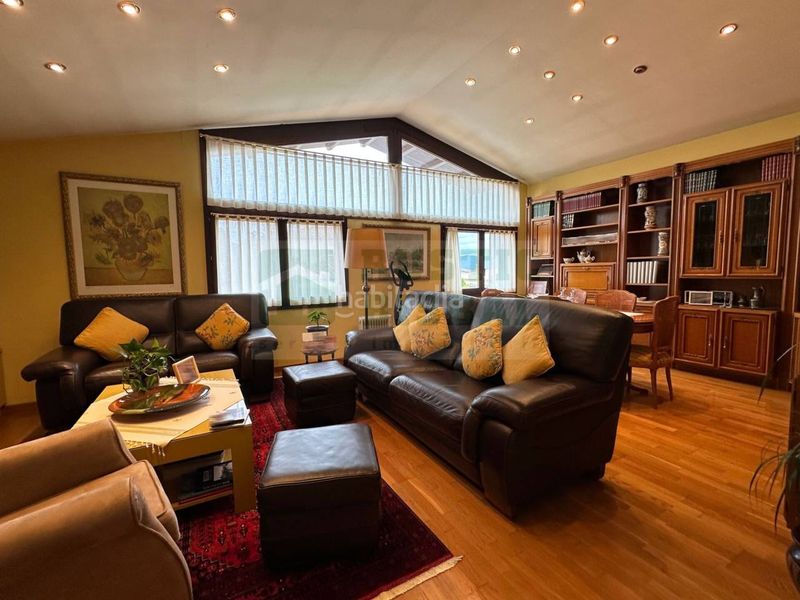 Foto 3956ff6e-7789-44c2-b723-7df2834a2134. Casa amb calefacció aparcament a Forallac