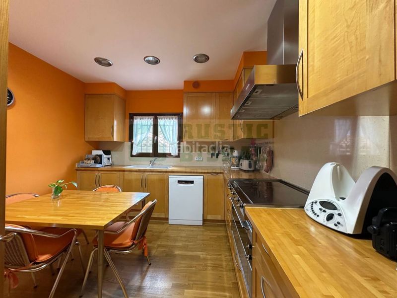 Foto 5f62af69-b7fa-4ffd-a469-b4174e8219a3. Casa amb calefacció aparcament a Forallac