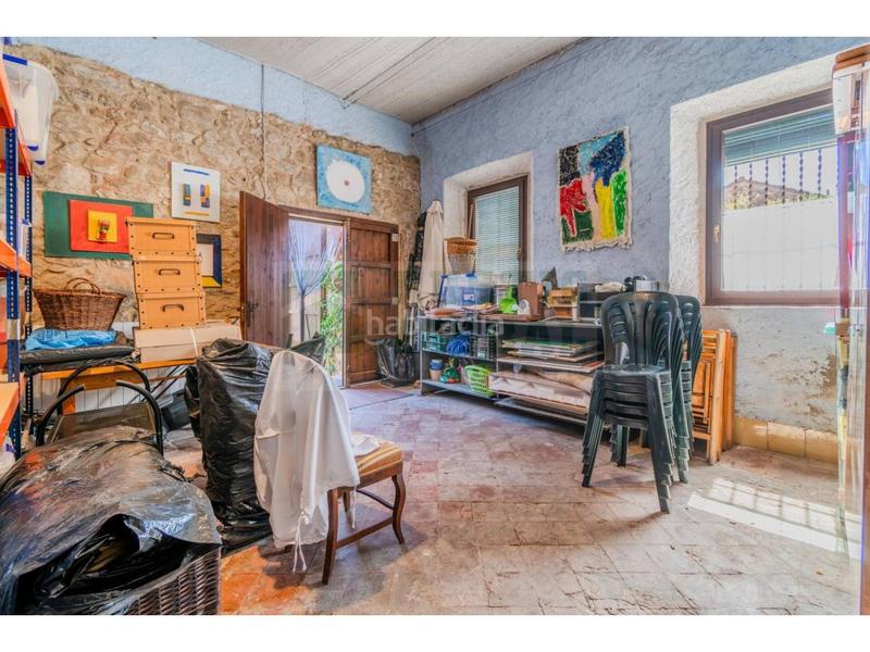Foto 8ba418af-569b-4bdc-93d2-d77b1a845ab4. Masía encantadora casa rústica con patio y terrazas en venta , baix empordà, cerca de la costa brava en Ultramort
