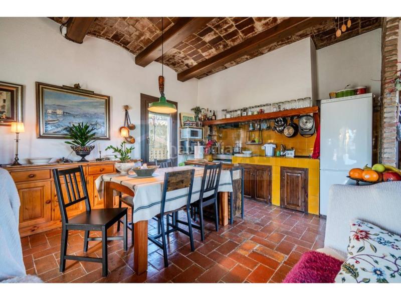 Foto 8ba80a82-06bd-4e0f-8566-2761260cdb61. Masía encantadora casa rústica con patio y terrazas en venta , baix empordà, cerca de la costa brava en Ultramort
