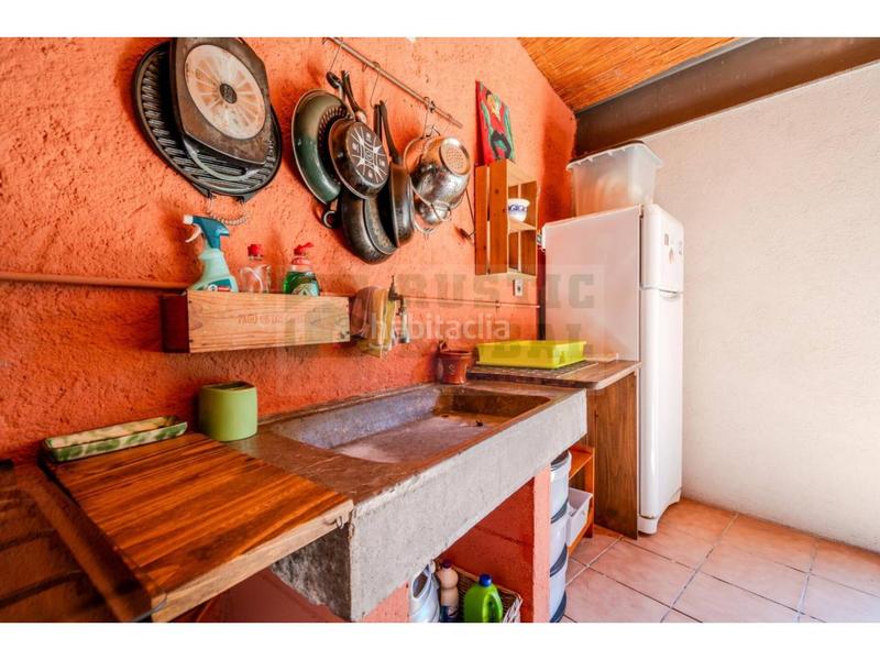 Foto b98fa447-b3d2-4f21-9abc-e1fe69984fc9. Masía encantadora casa rústica con patio y terrazas en venta , baix empordà, cerca de la costa brava en Ultramort